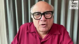 Danny DeVito, Rhea Perlman thought ‘Matilda’ roles were ‘great parts’ as he reprises role live in concert