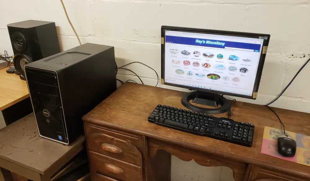 The old 'server in the cellar' just before being turned off on September 29, 2025