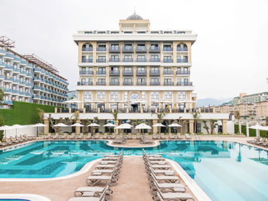 Serenity Queen Hotel