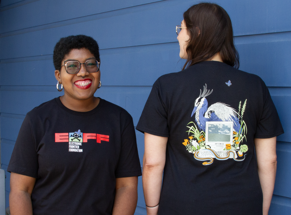 EFF DEF CON 33: Beyond the Walled Garden T-Shirt