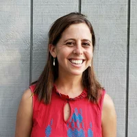 Emily Fishbein headshot