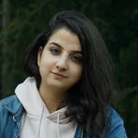 Zenaira Bakhsh headshot
