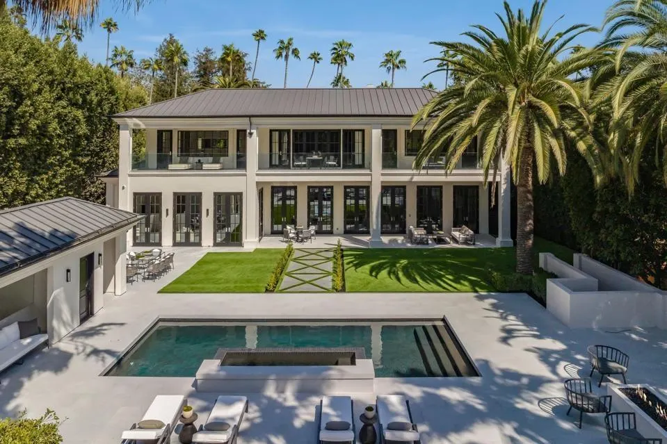 The Rise Of The Multigenerational Mansion