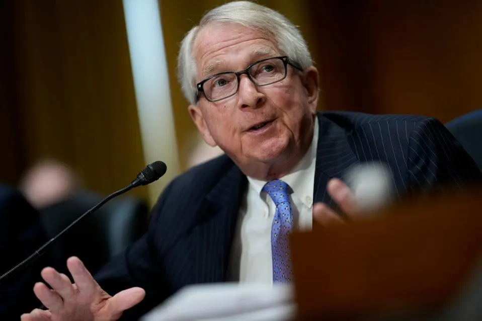 Top Treasury Tax Official’s Departure Deepens Leadership Crisis At IRS