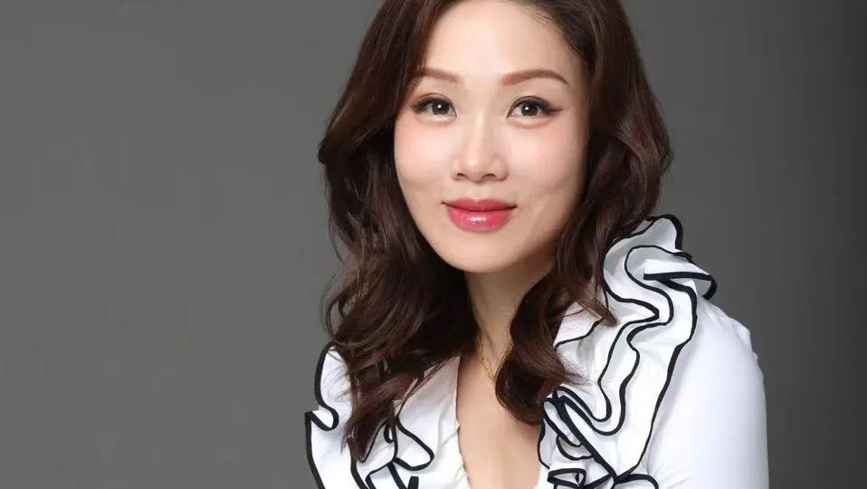 This $672 Million New York Life Advisor Left Big Law Because She Didn’t Want To Die At Her Desk