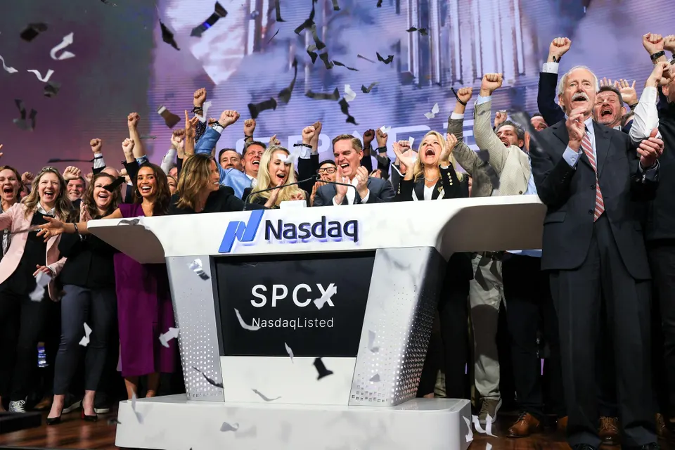 US-ECONOMY-MARKETS-SPACEX-IPO