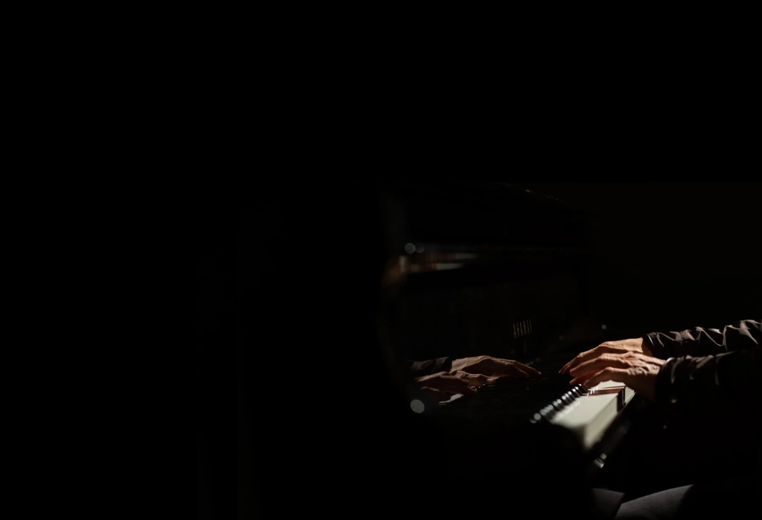 AM Photo at Piano HANDS v3.jpg