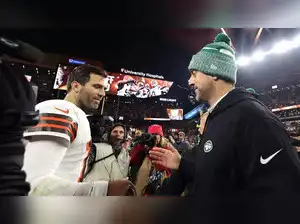 Bengals quarterback Joe Flacco and Steelers quarterback Aaron Rodgers