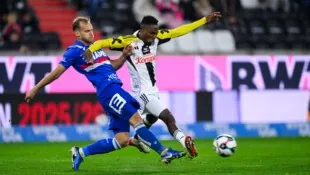 Zuletzt stand Martin Kreuzriegler (li.) viermal in der Startelf.