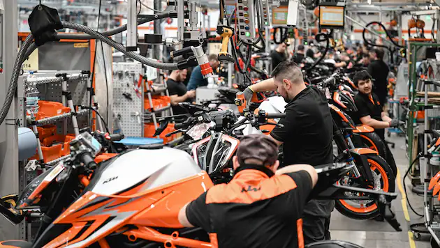 Die Produktion in Mattighofen läuft im Einschichtbetrieb.