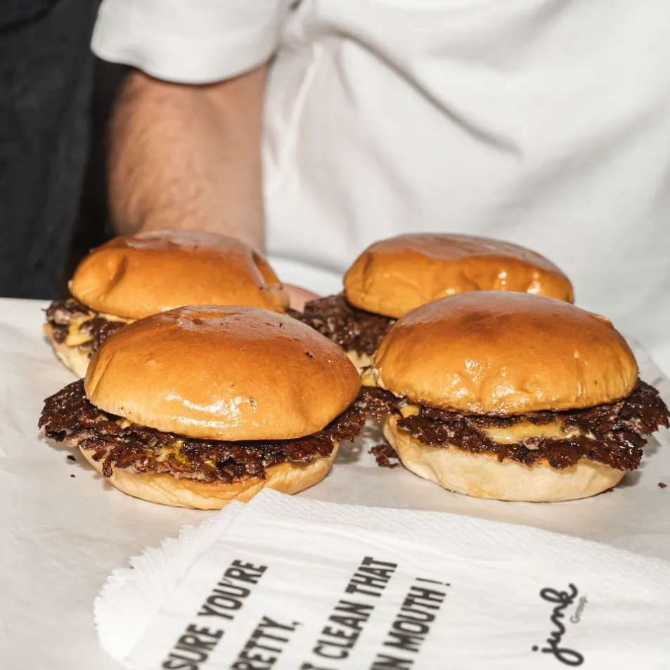 Où manger les meilleurs burgers de Paris ? Réponse en 13 restaurants aux prix abordables