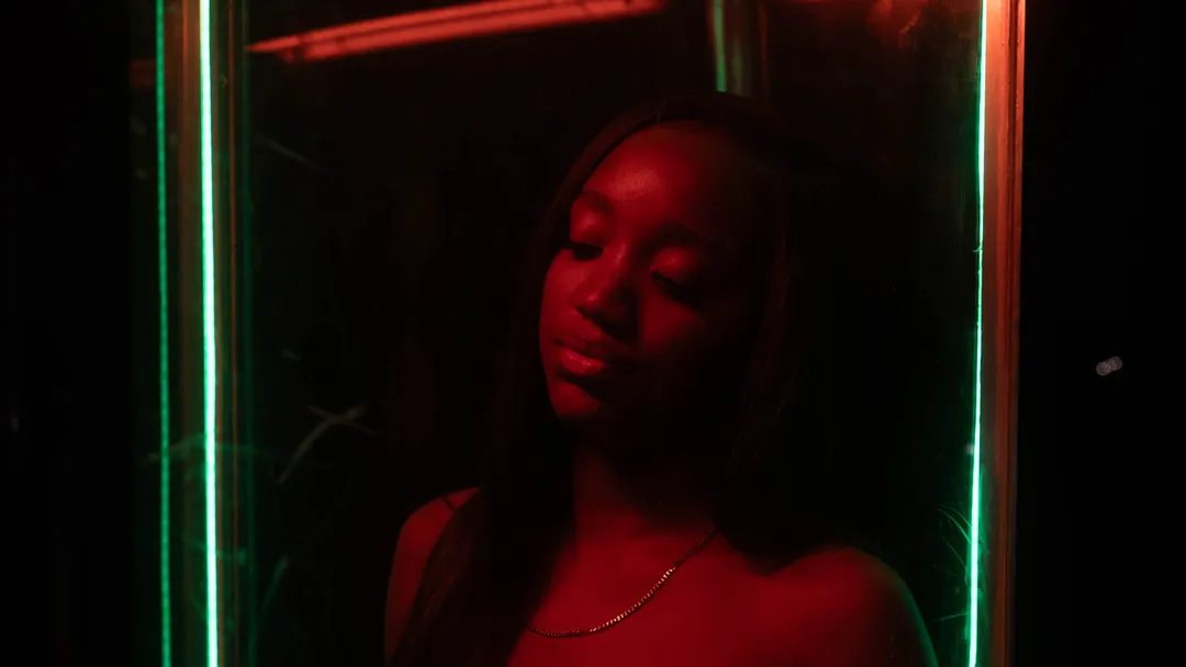 Listen to Dexter in the Newsagent’s New Song “Fantasy”