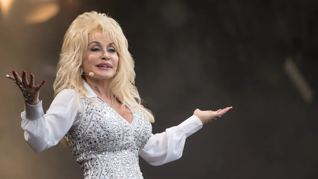 Dolly Parton Estate Sues Her Nephew, Alleging Extortion and Threats