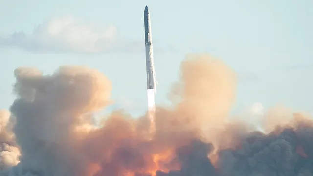 SpaceX’s Second-Gen Starship Signs Off With a Near-Perfect Test Flight