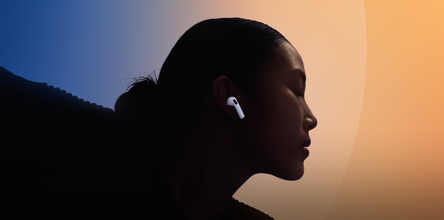 AirPods 4を装着したダンサー