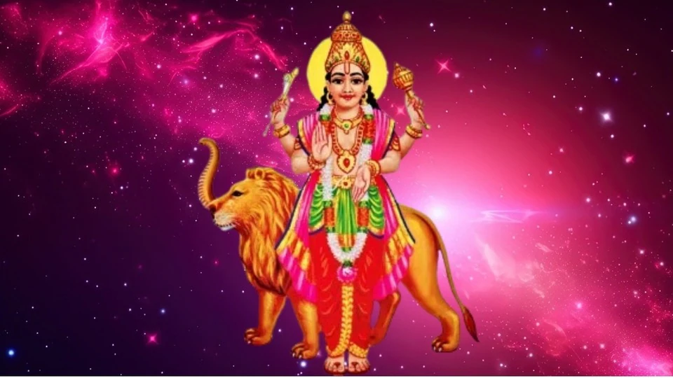 <p>అక్టోబర్ నెలలో బుధుడు తన రాశిని రెండుసార్లు మారుస్తాడు. నెల ప్రారంభంలో తులారాశిలోకి వెళ్లాడు. అక్టోబర్ 24న వృశ్చికరాశిలోకి వెళ్తాడు. వృశ్చిక రాశి అధిపతి కుజుడు. బుధుడు కుజుడు రాశిలోకి ప్రవేశిస్తాడు. ఈ బుధ సంచారము దీపావళి తర్వాత జరుగుతుంది. 3 రాశుల వారి జీవితాల్లో సానుకూల మార్పులు కనిపిస్తాయి. వారు తమ కెరీర్‌లో ఊహించని మంచి పురోగతిని కూడా చూస్తారు. ఆర్థిక పరిస్థితిలో కూడా మంచి పెరుగుదలను చూడవచ్చు. బుధుడు వృశ్చిక రాశిలోకి మారడం వల్ల ఏ రాశుల వారు అదృష్టవంతులు అవుతారో చూద్దాం.</p>